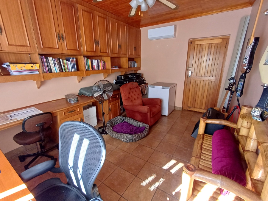 4 Bedroom Property for Sale in Vanes Estate Eastern Cape